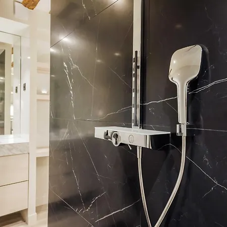 Apartment Unique - Marais - Mobility Lease Paris