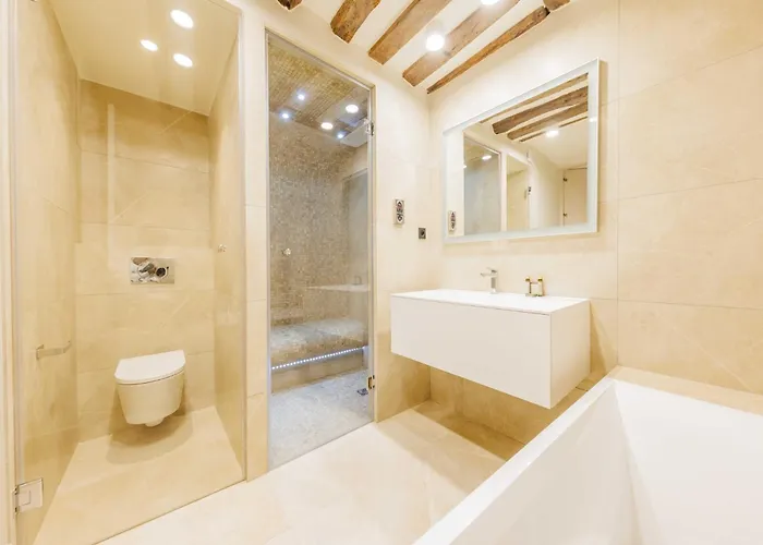 Unique - Marais - Mobility Lease *