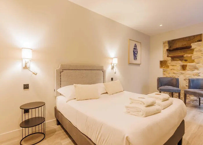 Unique - Marais - Mobility Lease *